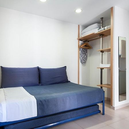 Apartamentos Porta Coeli Castelldefels Dış mekan fotoğraf