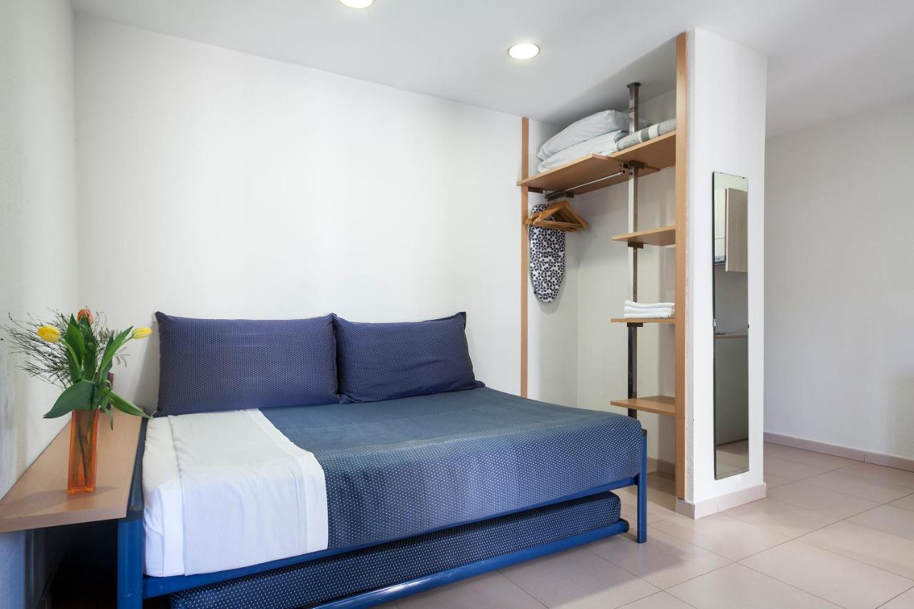 Apartamentos Porta Coeli Castelldefels Dış mekan fotoğraf